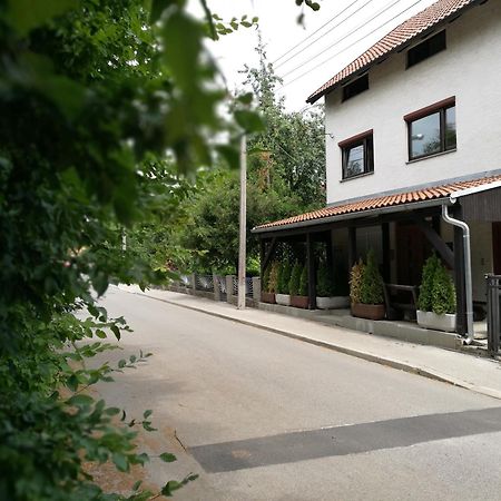 Dub Apartments Zagreb - Free Parking المظهر الخارجي الصورة